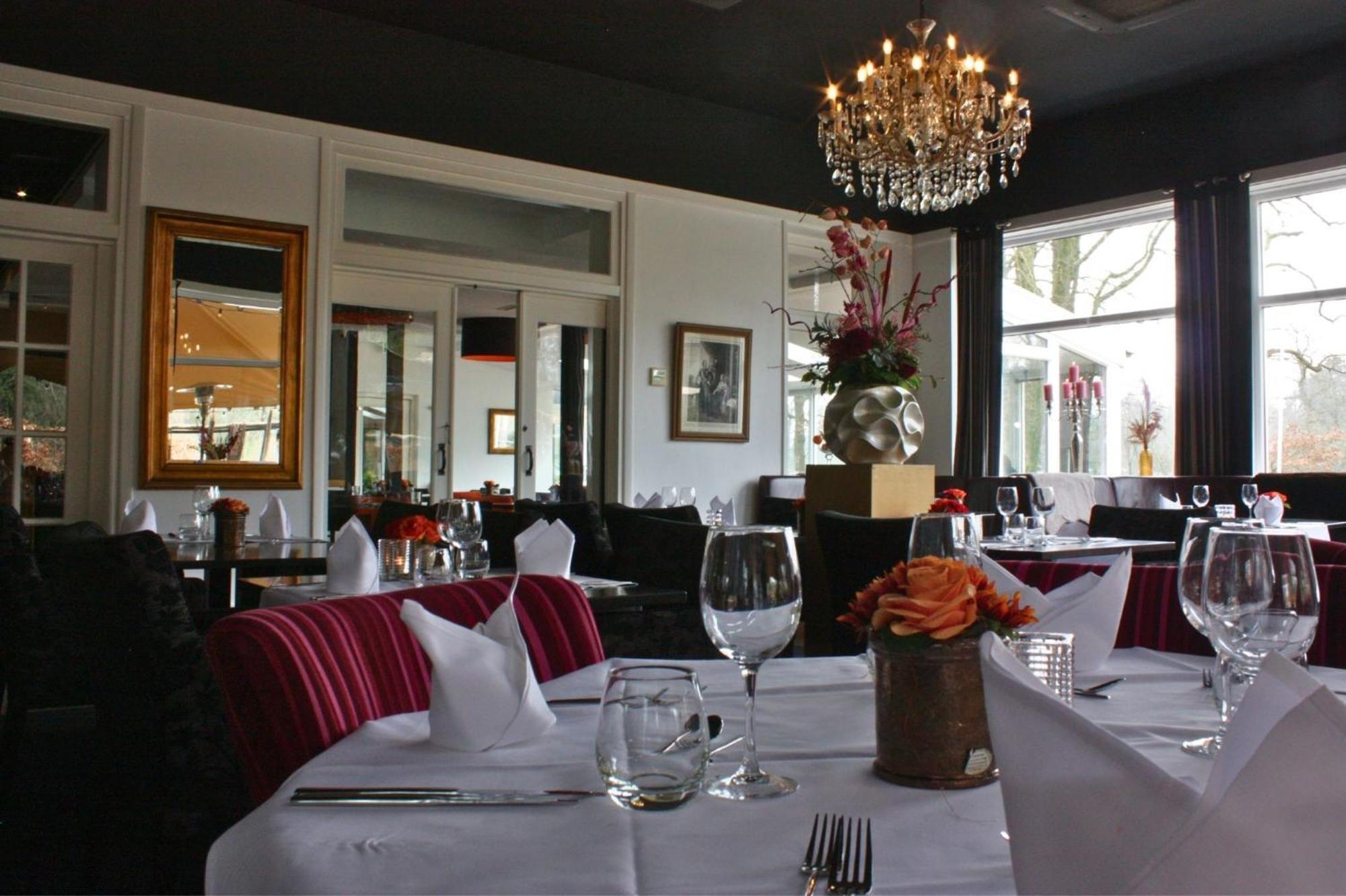 Oranjeoord Hotel 3*
